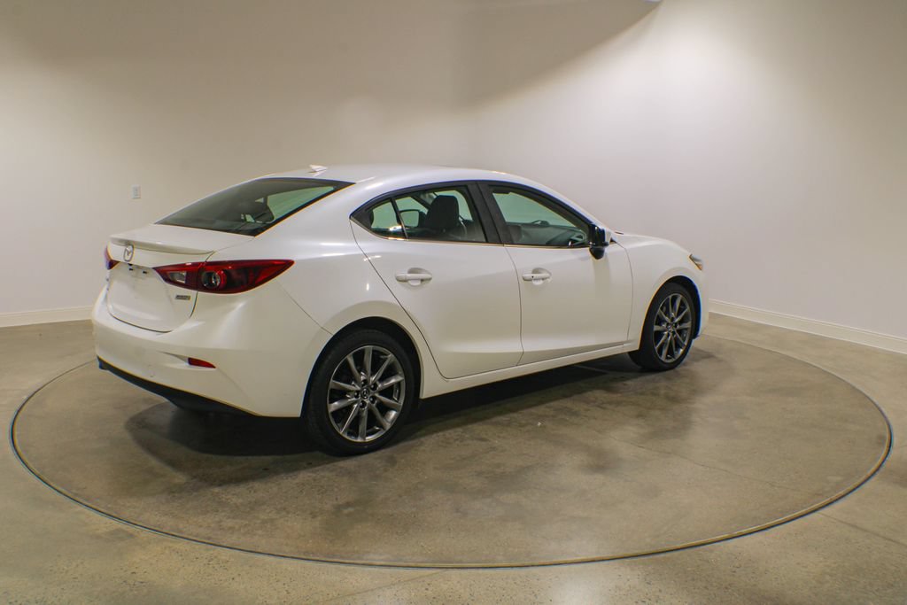 Used 2018 MAZDA MAZDA3 Grand Touring FWD image 5