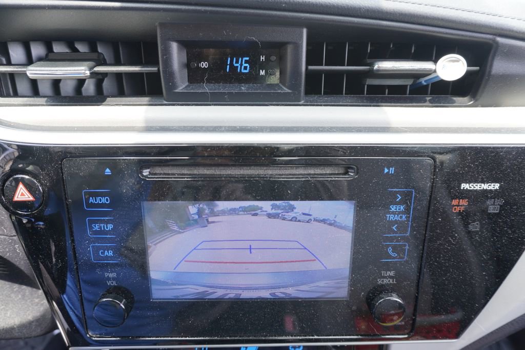 Used 2017 Toyota Corolla LE FWD image 9