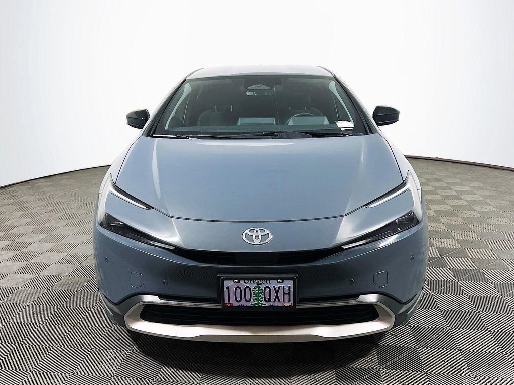 Used 2023 Toyota Prius Prime FWD image 3