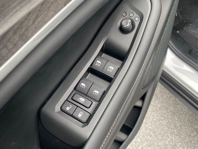 New 2025 Jeep Grand Cherokee L Limited w/ Luxury Tech Group II image 13