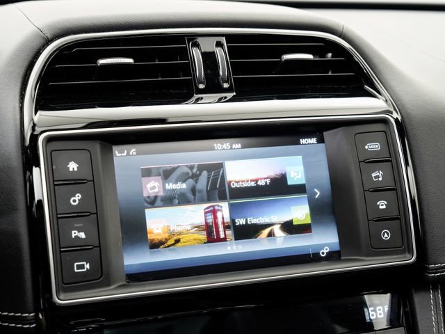 Used 2018 Jaguar F-PACE S image 16