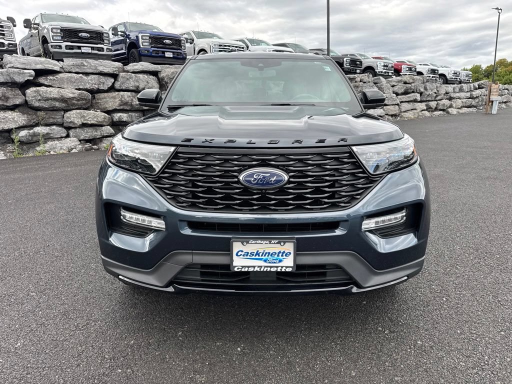 Used 2023 Ford Explorer ST-Line AWD/4WD image 8