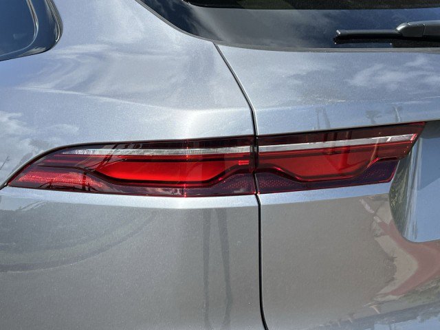 New 2026 Jaguar F-PACE R-Dynamic S image 10