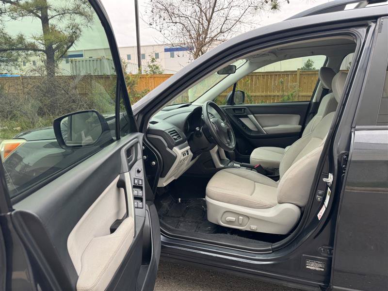 Used 2014 Subaru Forester 2.5i Premium AWD/4WD image 27