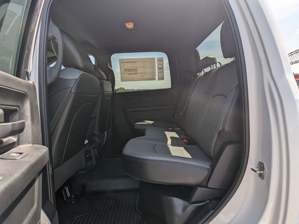 Used 2023 RAM 5500 Tradesman w/ Chrome Appearance Group image 40