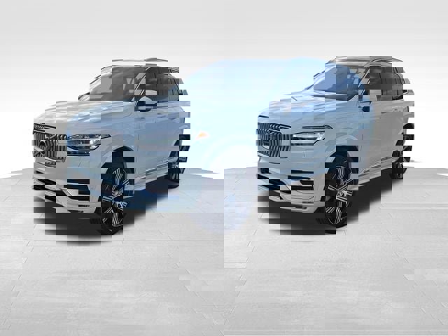 Certified 2023 Volvo XC90 B6 Ultimate w/ Protection Package Premier AWD/4WD image 4