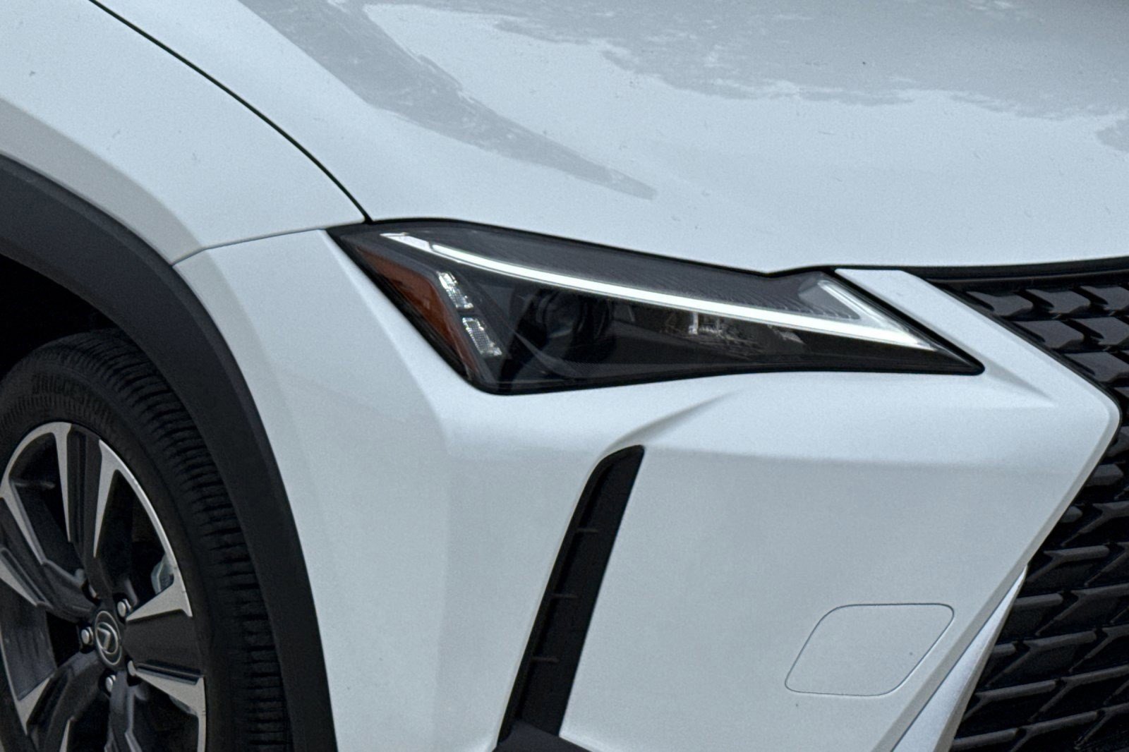 New 2026 Lexus UX 300h FWD image 11