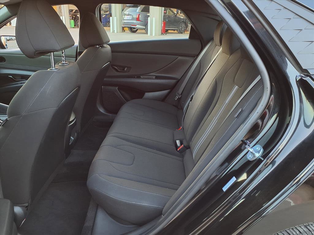 Certified 2025 Hyundai Elantra Sport image 20
