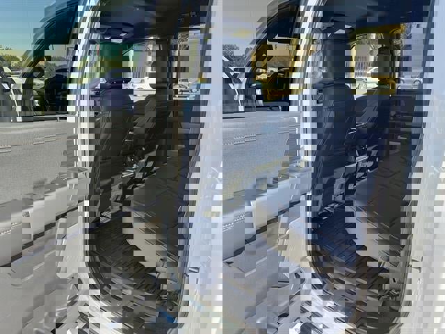 New 2025 Ford F150 Lariat w/ Equipment Group 501A Mid image 9