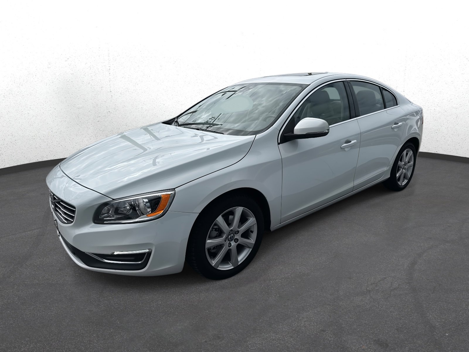 Used 2016 Volvo S60 T5 Premier w/ Convenience Package image 7