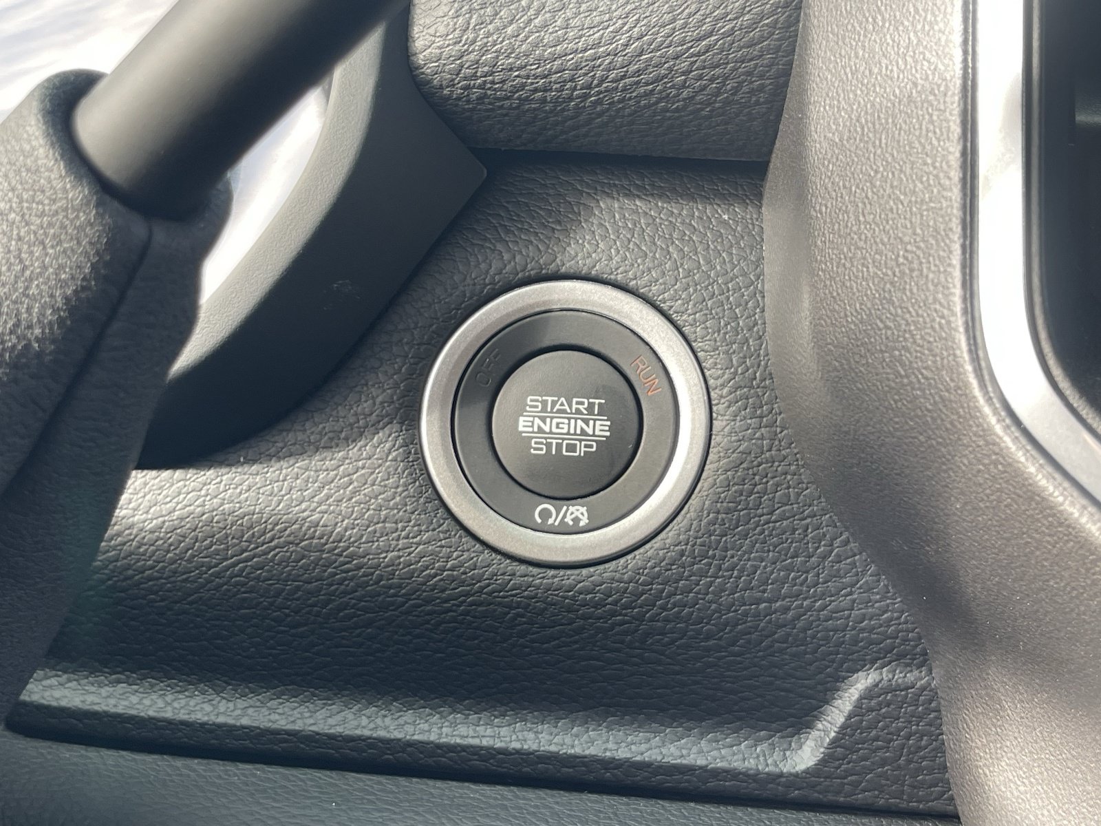 New 2026 RAM 2500 Laramie w/ Night Edition AWD/4WD image 30