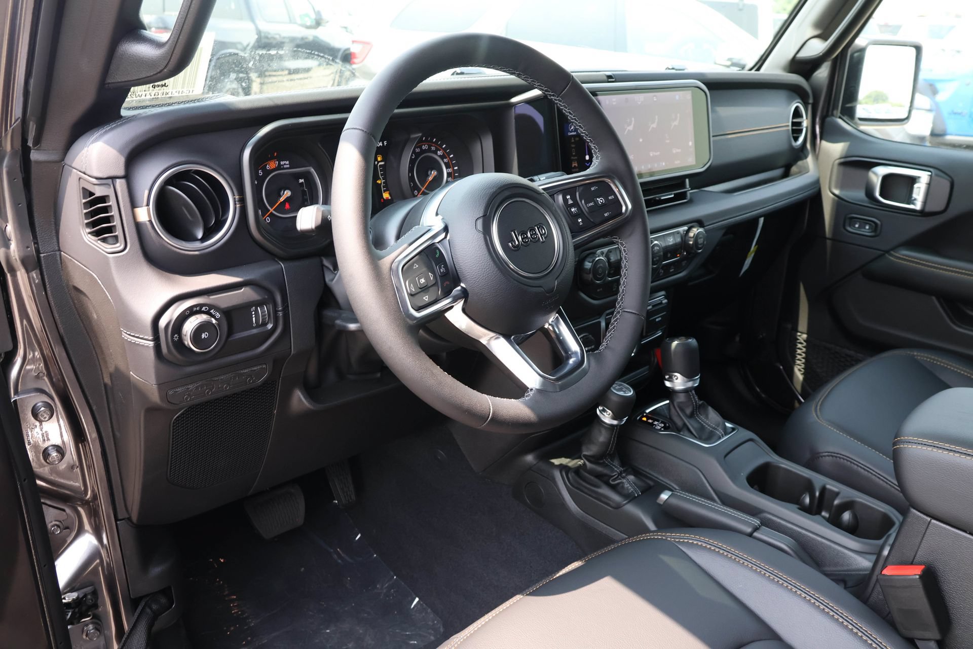 New 2026 Jeep Wrangler Unlimited Sahara AWD/4WD image 3