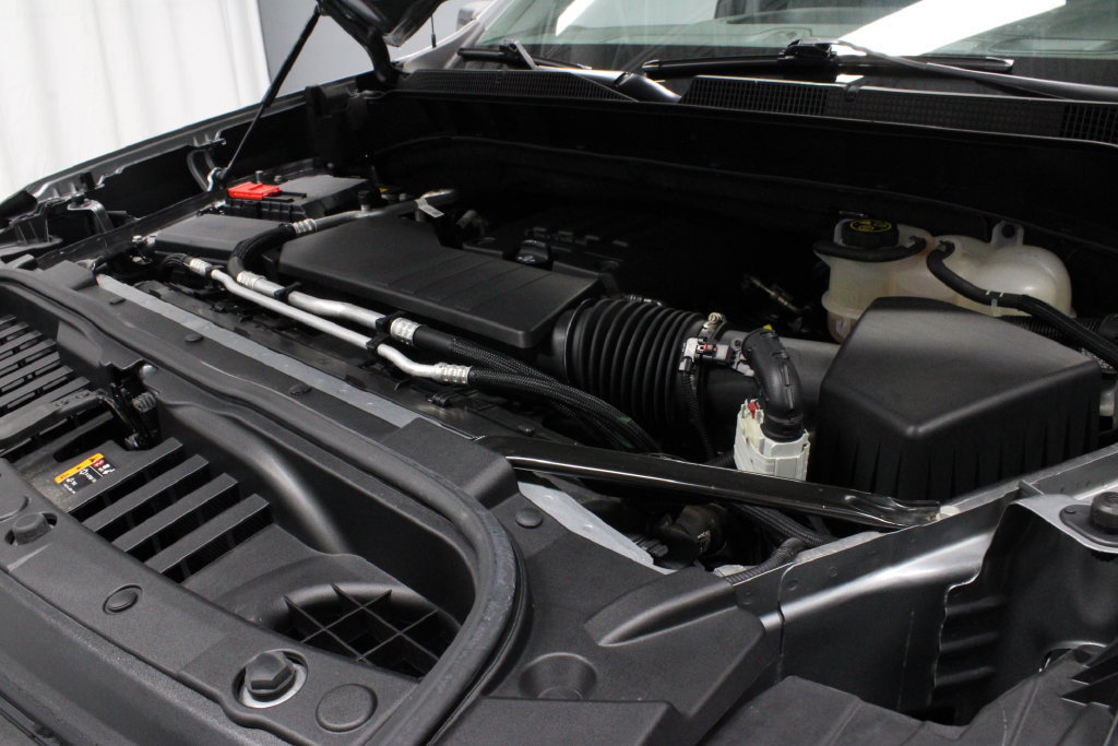 Used 2023 Chevrolet Silverado 1500 Custom AWD/4WD image 12
