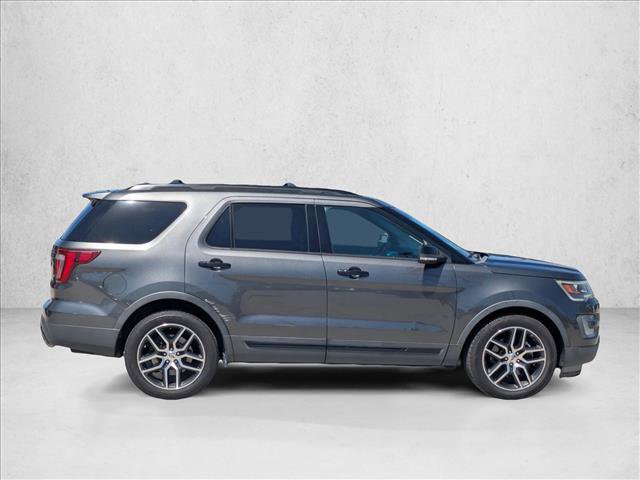 Used 2017 Ford Explorer Sport AWD/4WD image 4