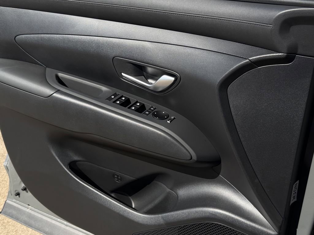 New 2026 Hyundai Tucson SE image 21