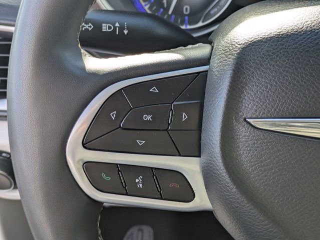 Used 2023 Chrysler Voyager LX image 23