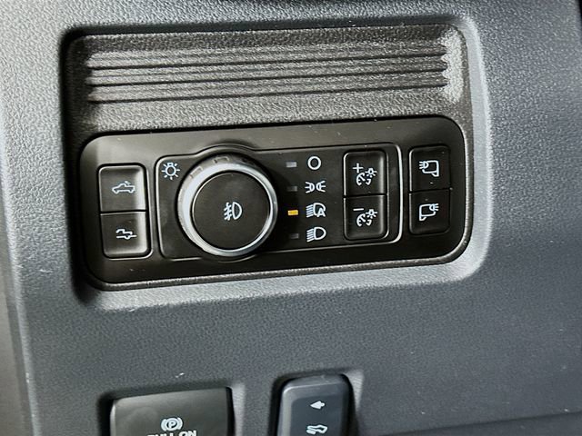 New 2026 Ford F450 Platinum w/ FX4 Off-Road Package image 10