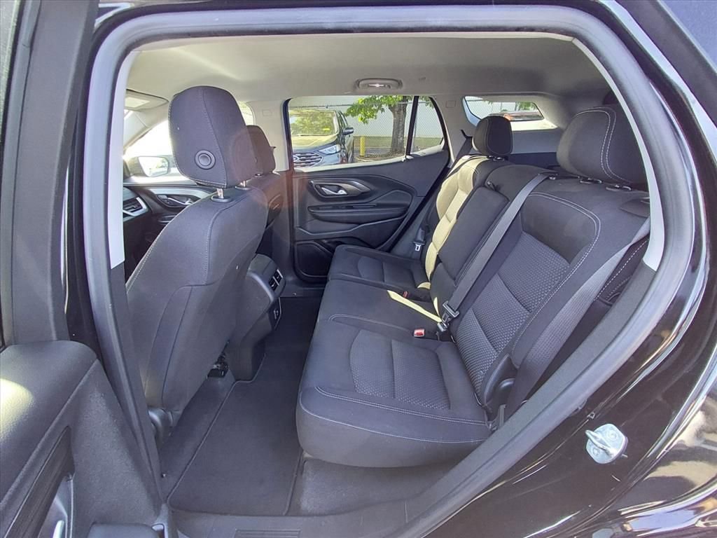 Used 2022 GMC Terrain SLE FWD image 12