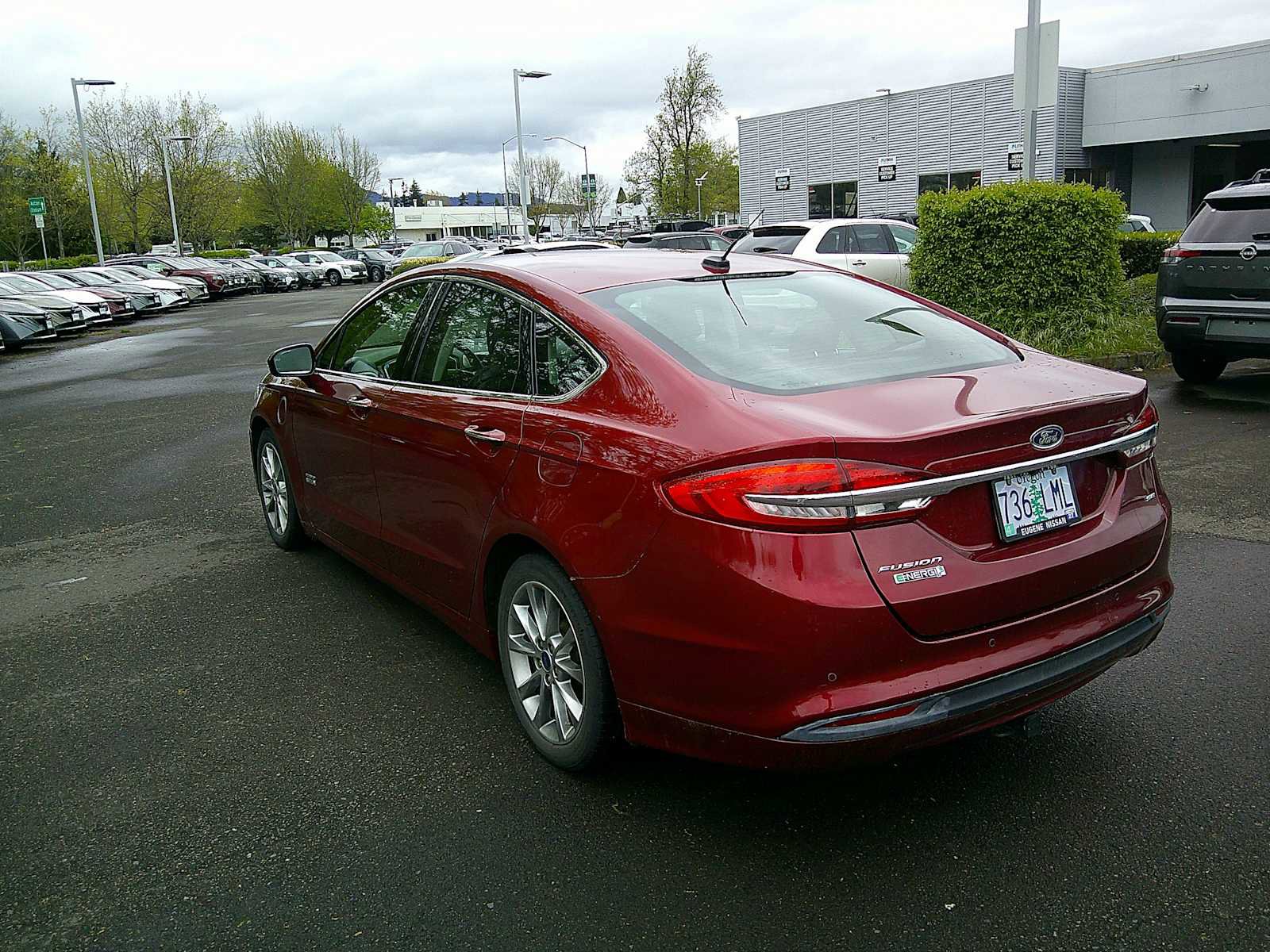 Used 2017 Ford Fusion Energi SE image 3