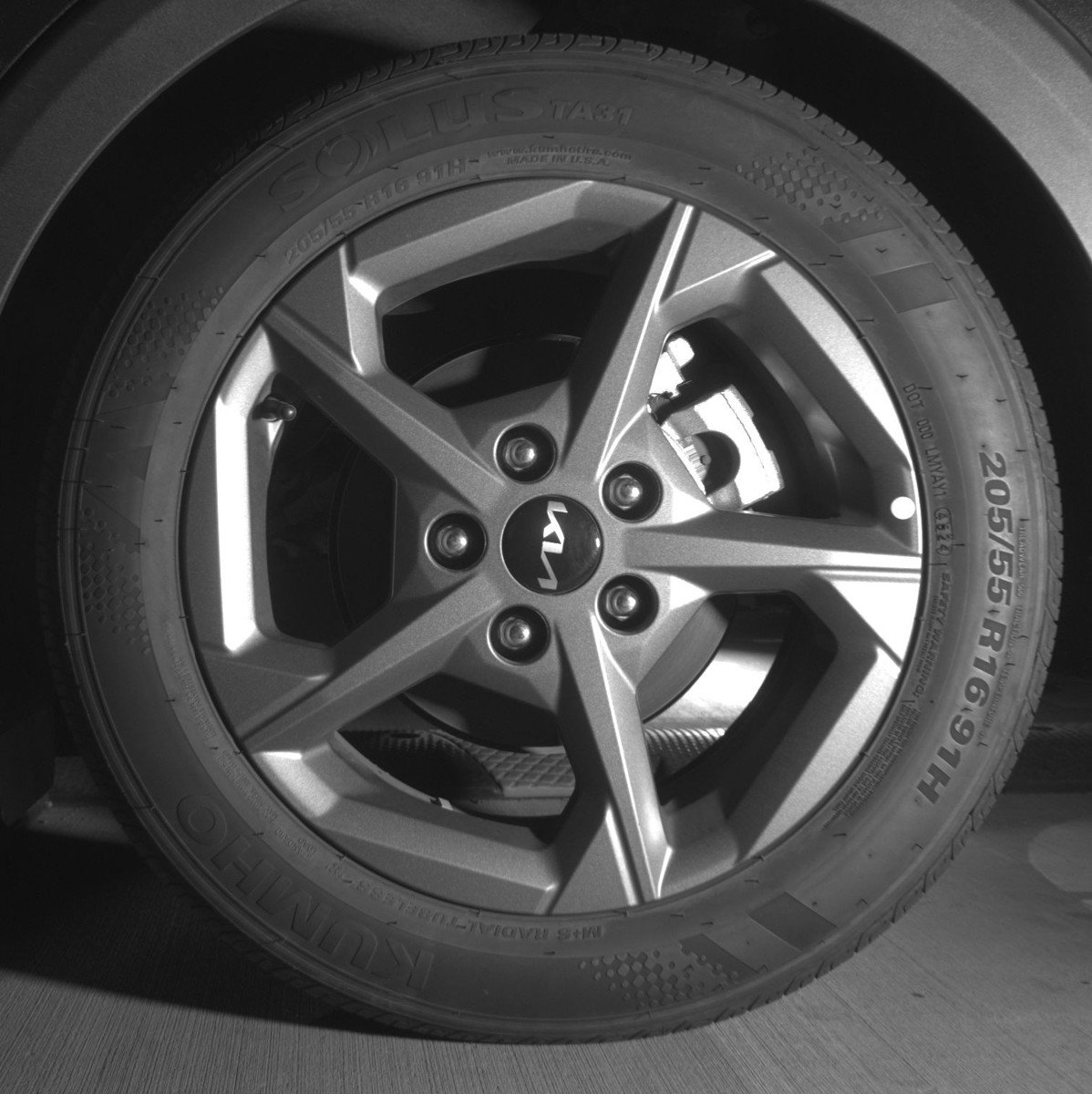 Used 2025 Kia K4 LXS image 14