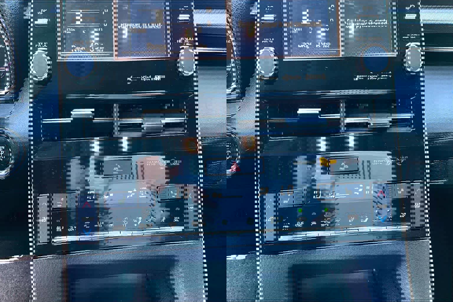 Used 2019 Toyota Avalon XSE image 34