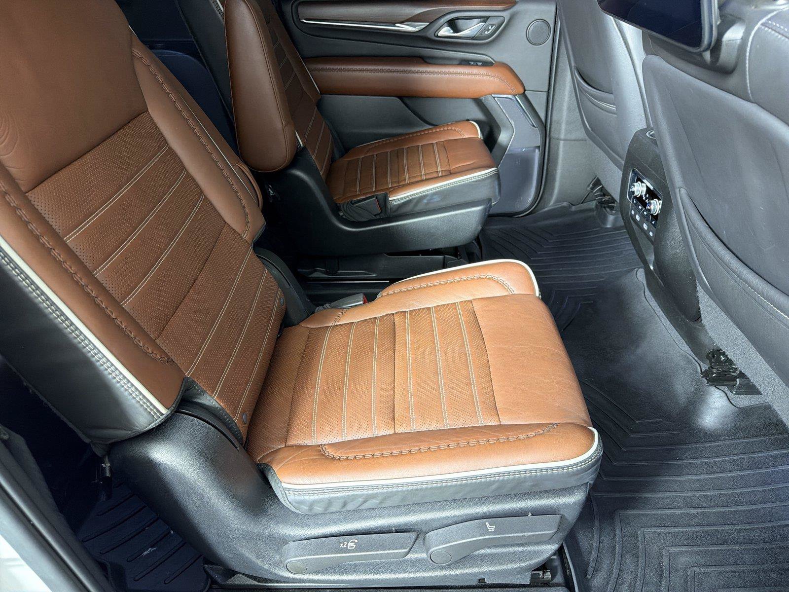Certified 2023 GMC Yukon XL Denali Ultimate AWD/4WD image 15