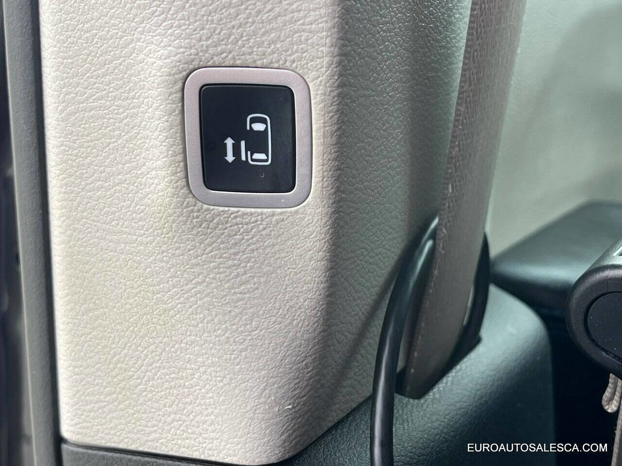 Used 2021 Chrysler Pacifica Touring-L image 30