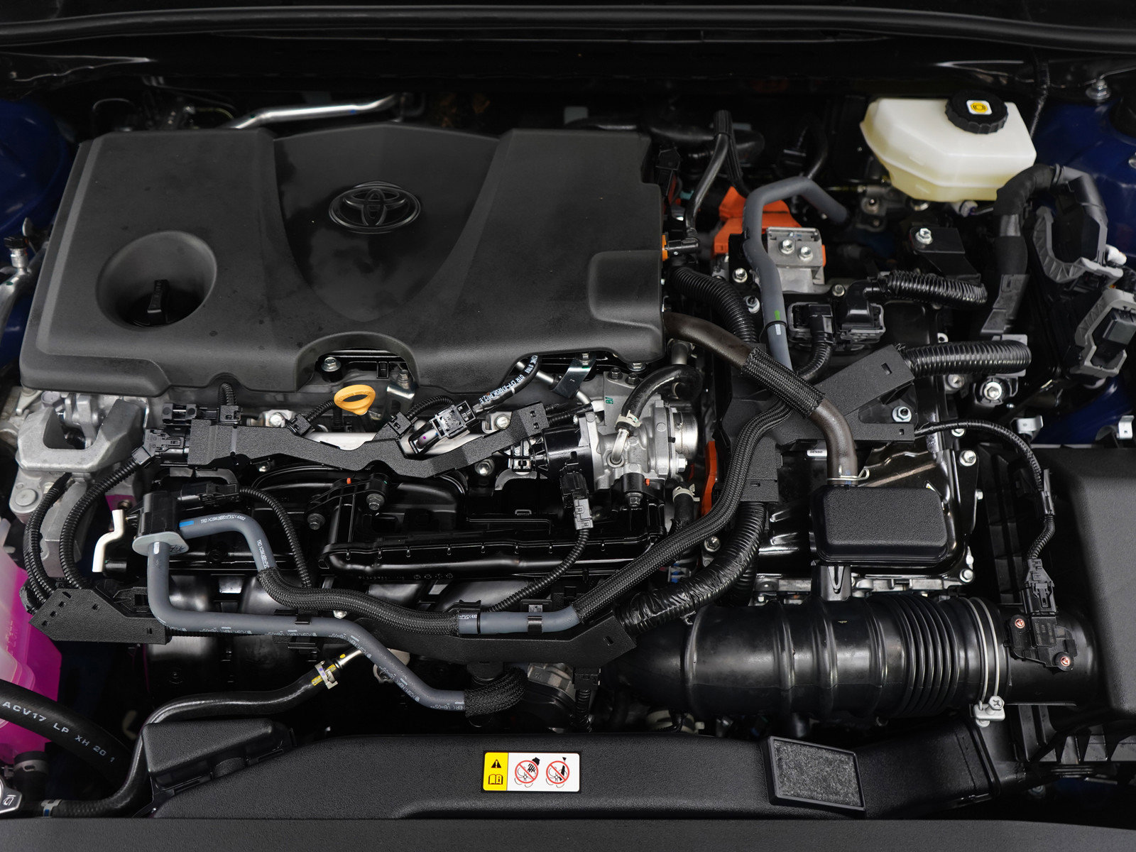 Used 2025 Toyota Camry XSE FWD image 28