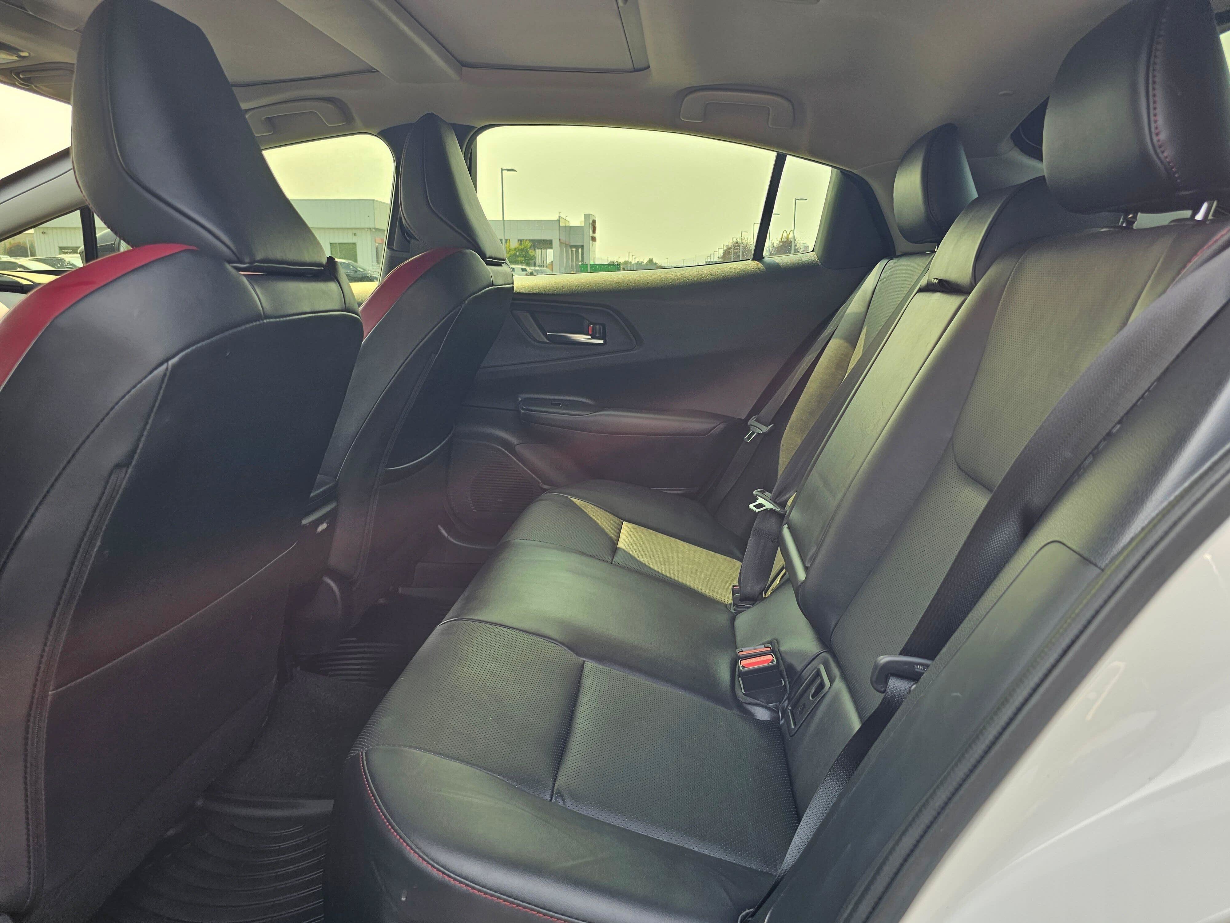Used 2023 Toyota Prius Prime FWD image 17