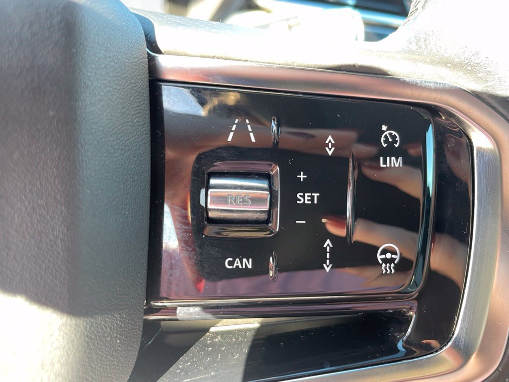 Used 2021 Land Rover Range Rover Velar R-Dynamic S AWD/4WD image 15