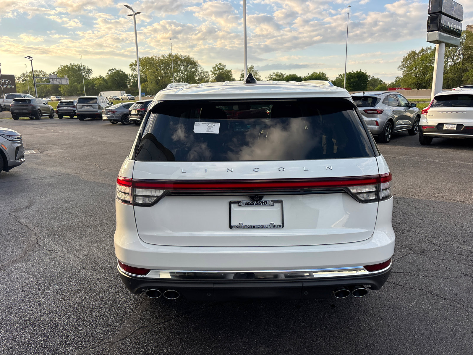 New 2026 Lincoln Aviator AWD image 6