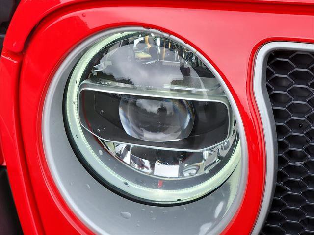 Certified 2022 Jeep Wrangler Unlimited Sahara w/ LED Lighting Group image 9