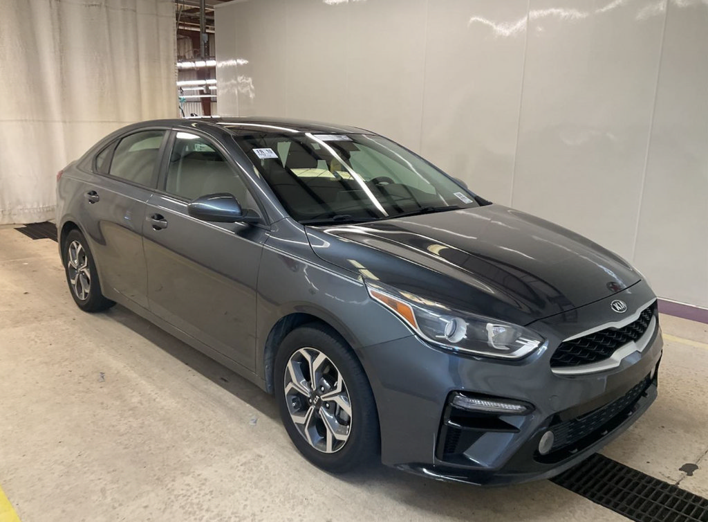 Used 2020 Kia Forte LXS FWD image 5