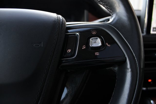 Used 2022 Lincoln Aviator Reserve w/ Equipment Group 201A image 13