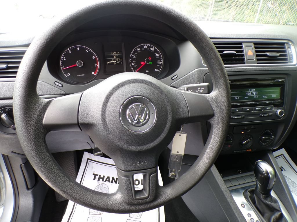 Used 2013 Volkswagen Jetta Sedan FWD image 12
