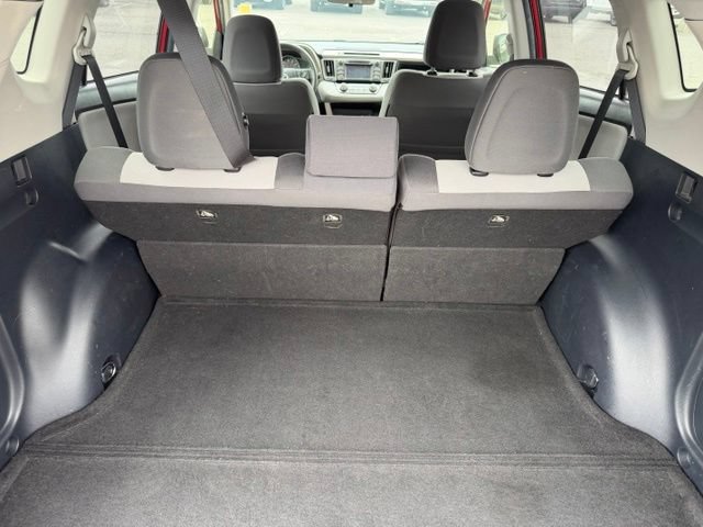 Used 2015 Toyota RAV4 XLE FWD image 15