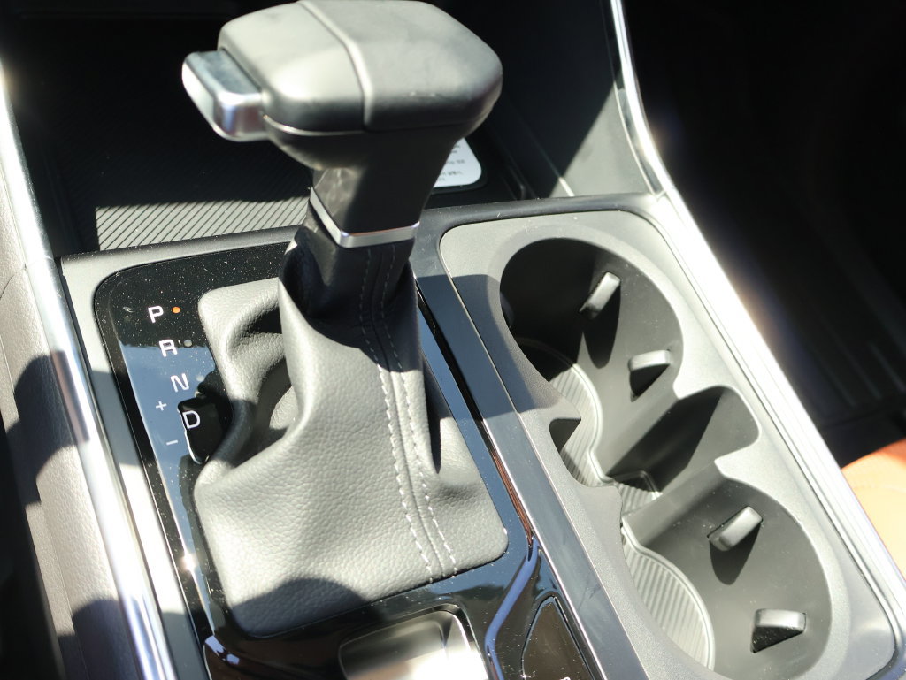 New 2027 Kia Carnival SX w/ Dark Edition Package FWD image 32