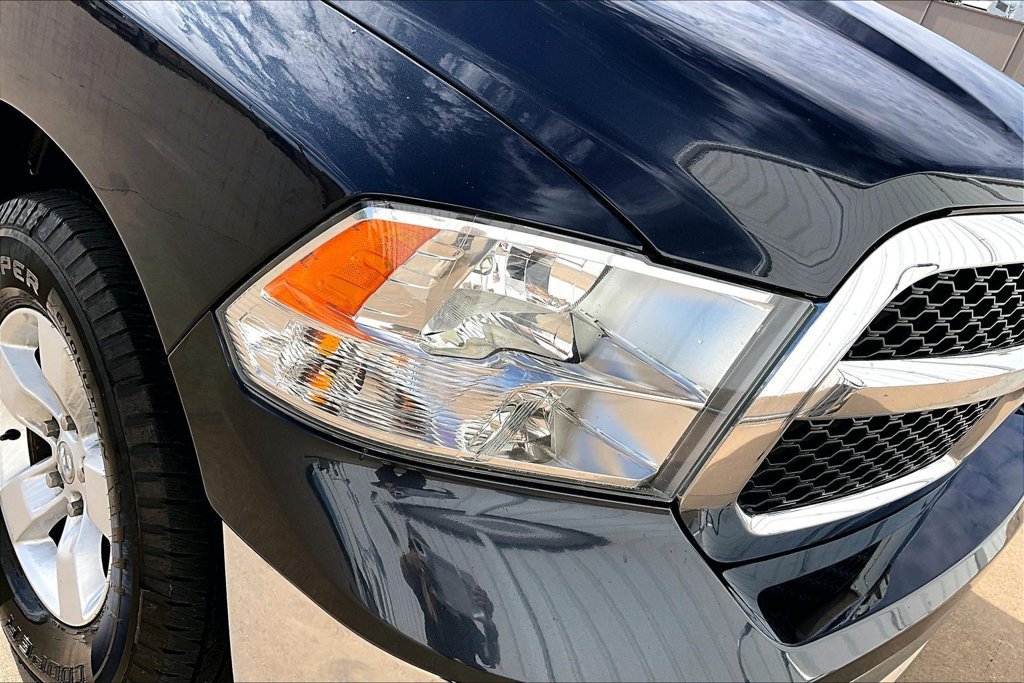 Used 2021 RAM 1500 Classic SLT RWD image 34