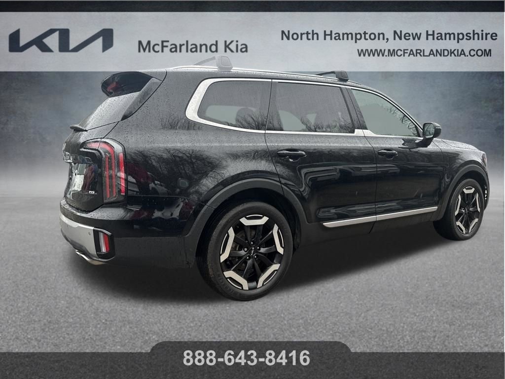 Used 2023 Kia Telluride EX w/ EX Captain's Chair Package image 6