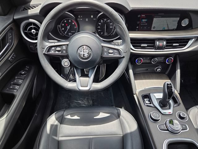 Used 2022 Alfa Romeo Stelvio Ti w/ Active Assist Plus Package AWD/4WD image 19