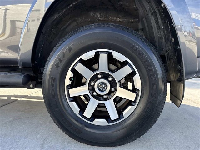 Used 2018 Toyota 4Runner TRD Off-Road image 4