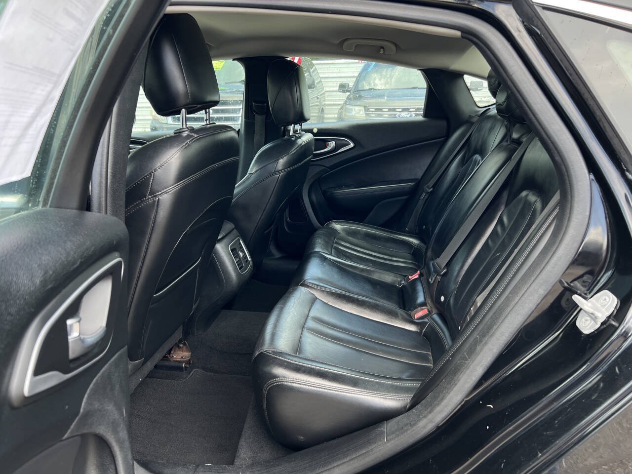 Used 2015 Chrysler 200 C FWD image 13