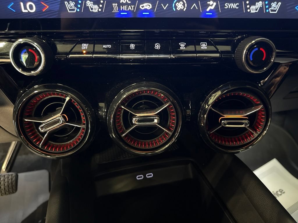 Used 2024 Chevrolet Blazer EV RS RWD image 21