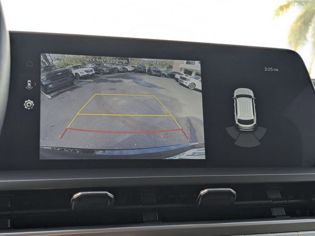 Used 2025 Kia Telluride S image 18