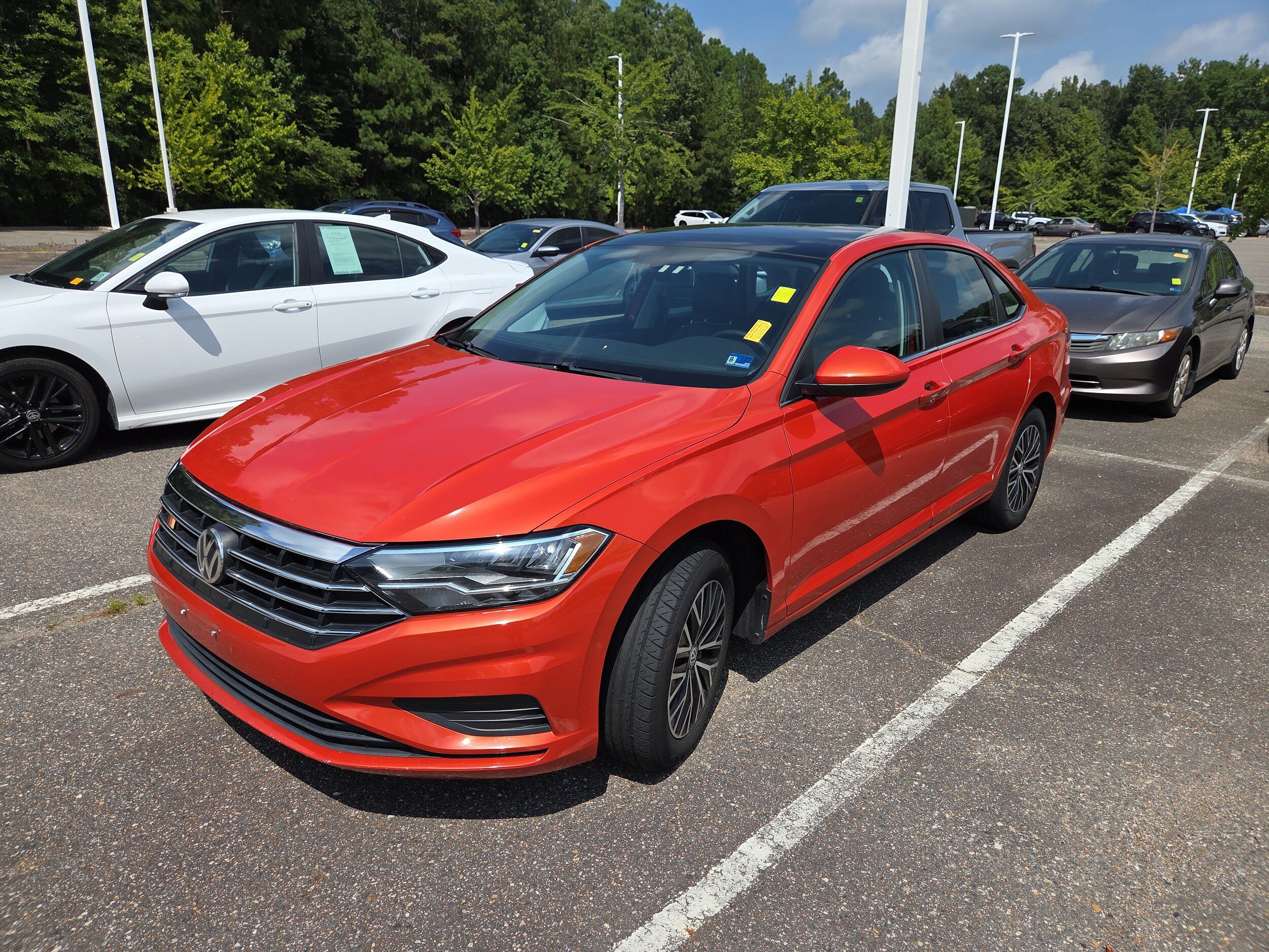 Used 2020 Volkswagen Jetta SE w/ SE Cold Weather Package FWD image 8
