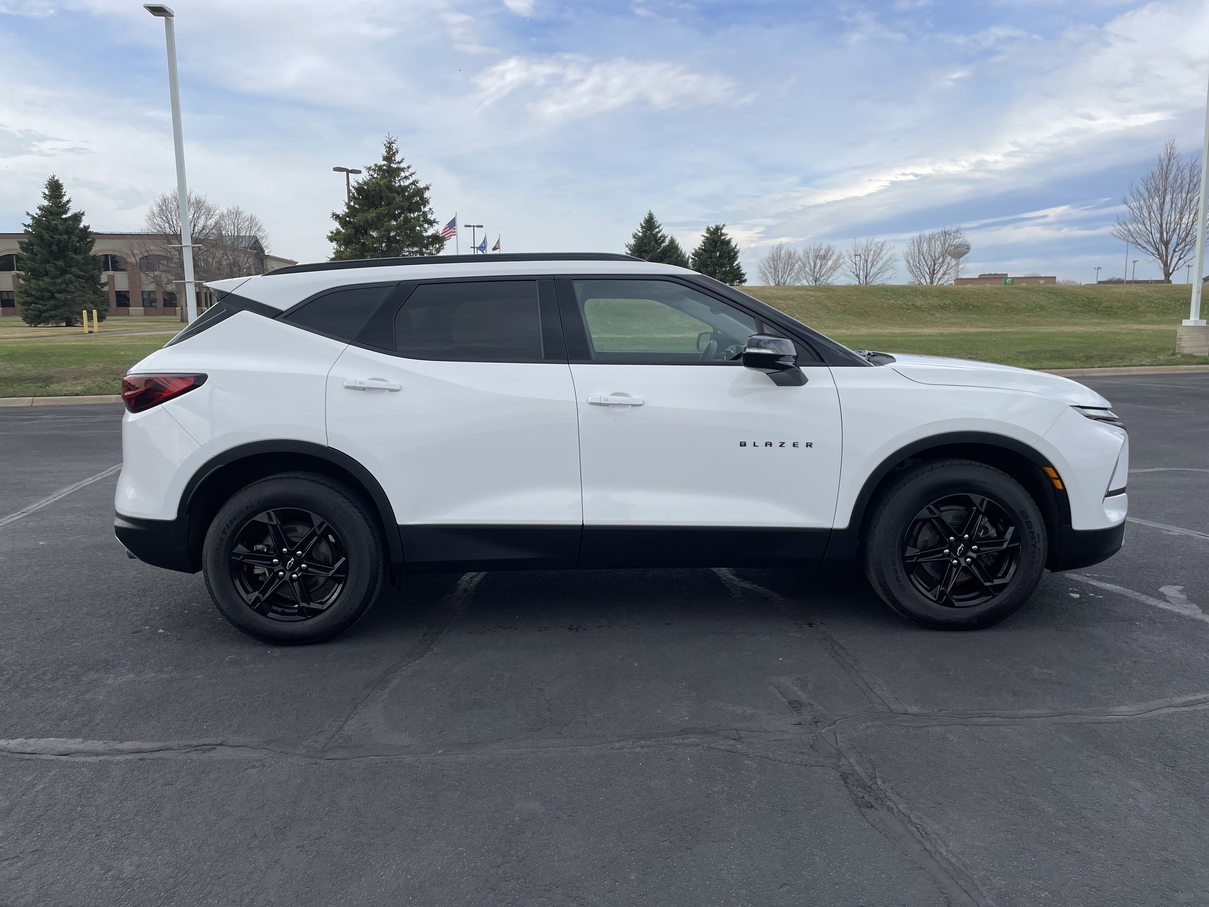 Certified 2024 Chevrolet Blazer LT w/ Midnight/Sport Edition image 6