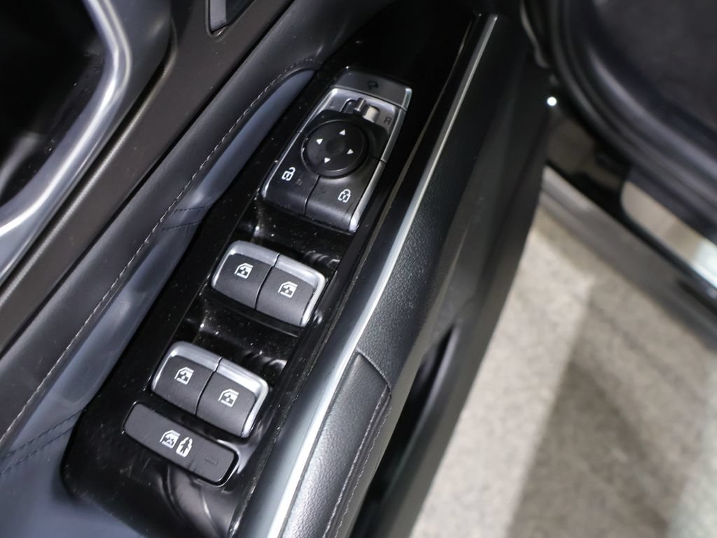 Used 2025 Kia Sorento SX Prestige AWD/4WD image 13