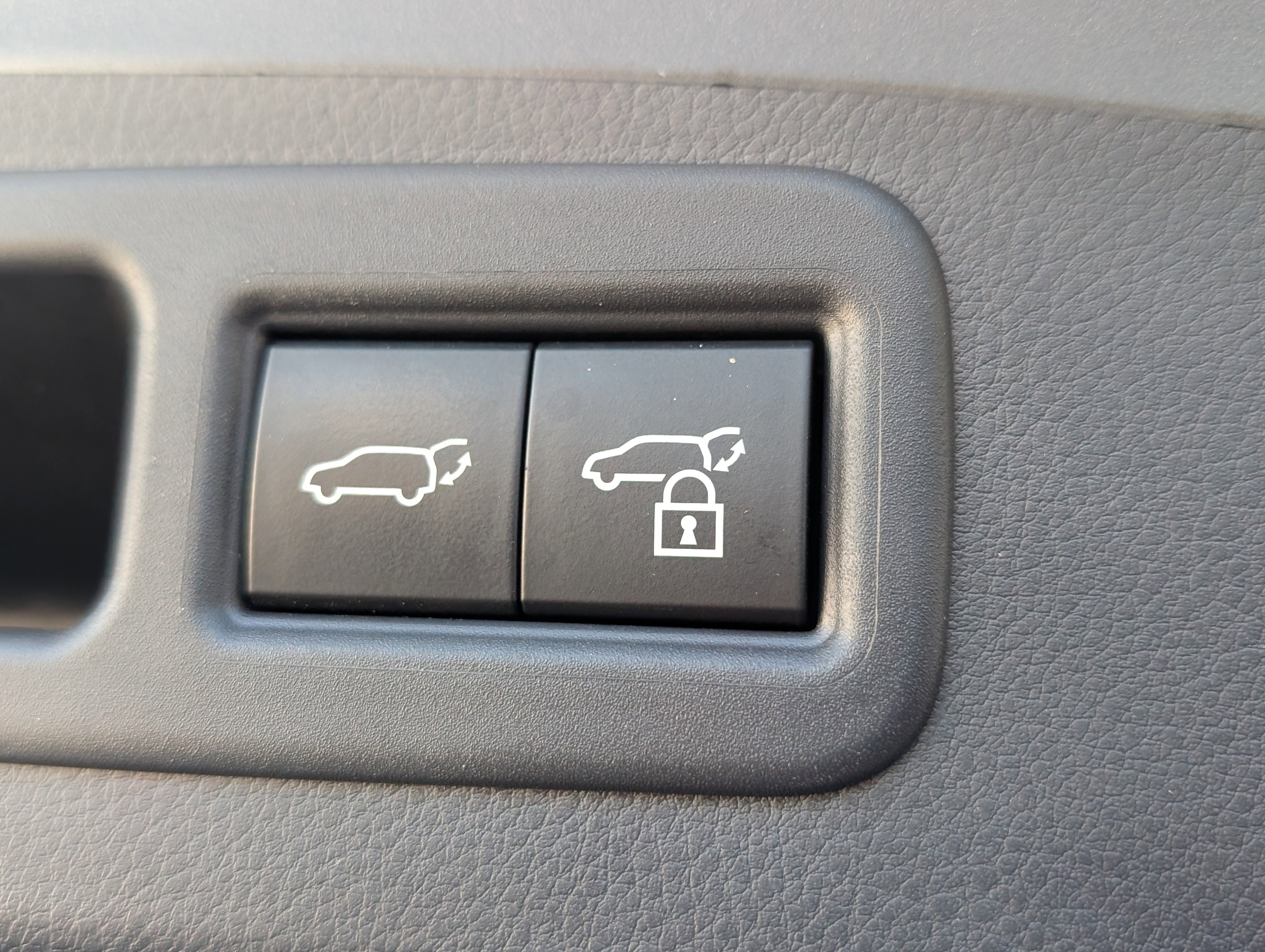 Used 2023 Lexus RX 350 Premium w/ Accessory Package AWD/4WD image 14