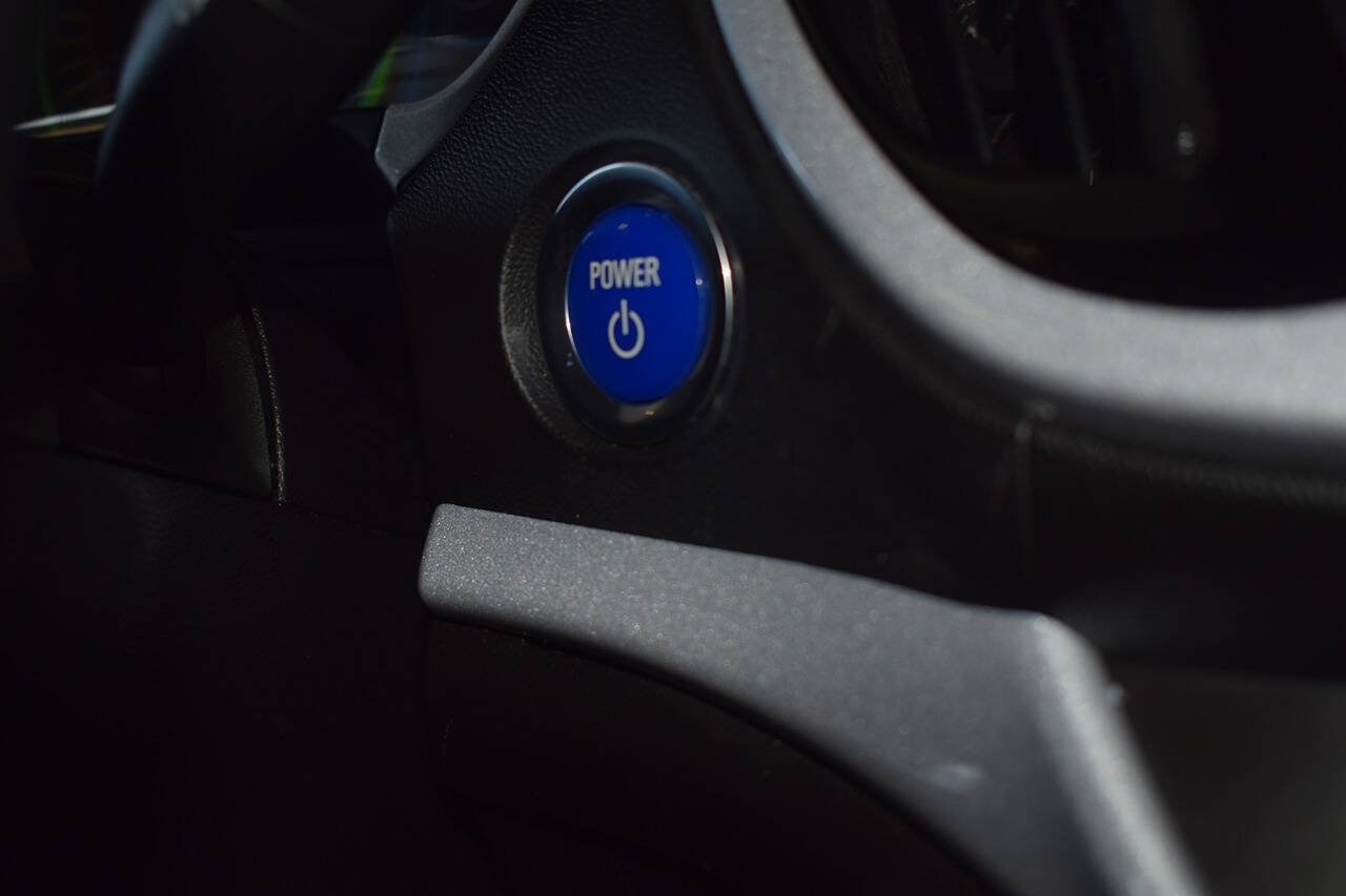 Used 2018 Chevrolet Volt LT FWD image 32