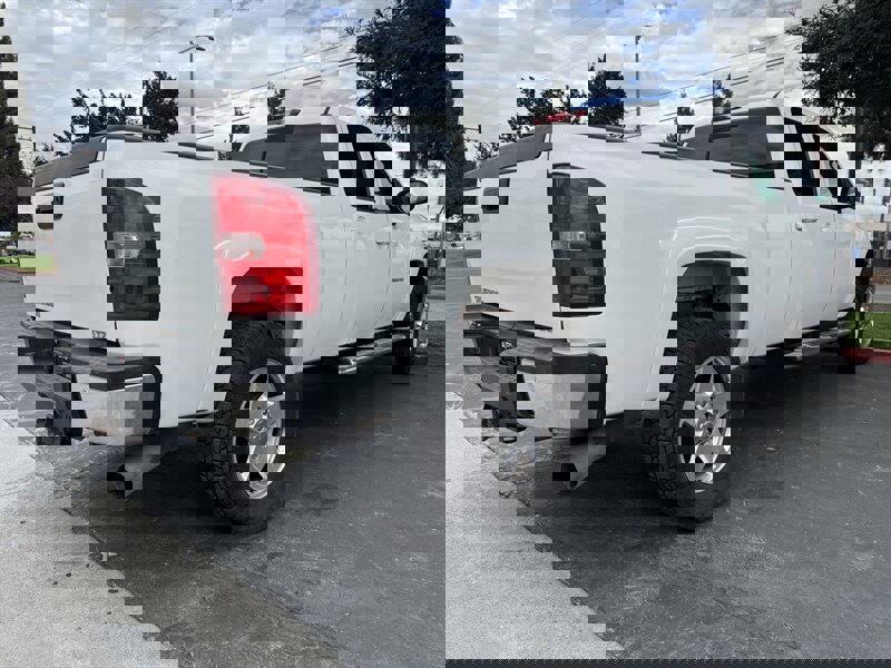 Used 2012 Chevrolet Silverado 2500 LTZ w/ LTZ Plus Package image 12